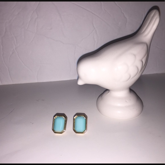 Jewelry - Turquoise stud Earrings